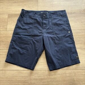 Tailored Fit Oakley Dress Golf Shorts - Size 34 Navy Blue